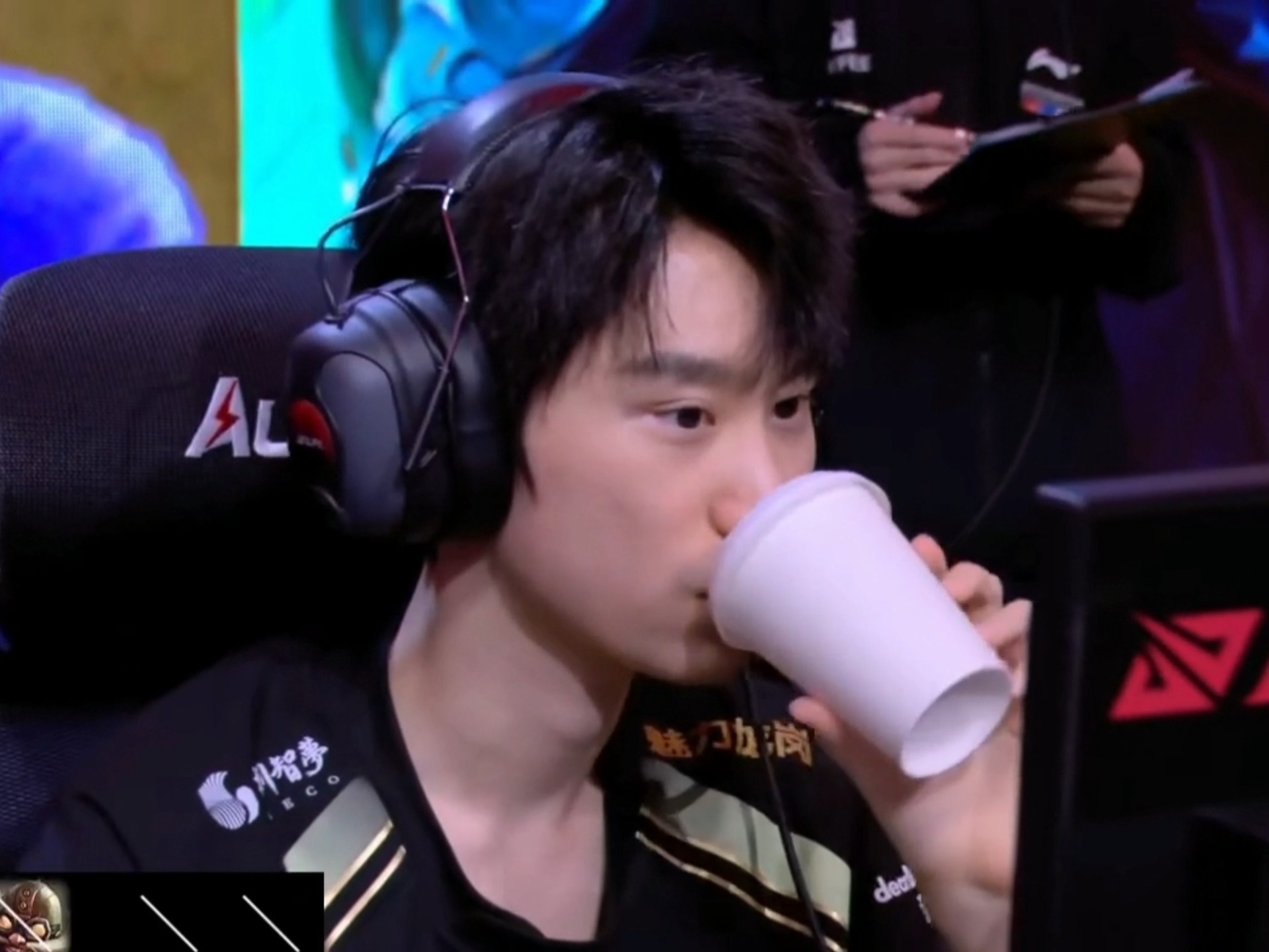 关于Doinb回归赛场，败北首场状态亮眼，公牛观众沸腾！的信息-JIUYOU SPORTS